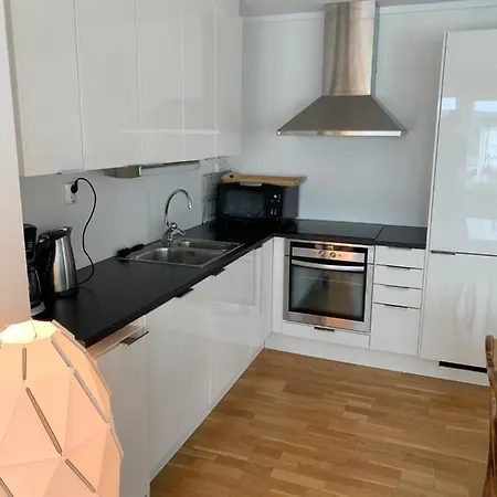 Moderne Leilighet I Barnevennlig Omrade Sentralt Kristiansand
