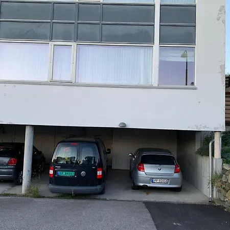 Lägenhet Moderne Leilighet I Barnevennlig Omrade Sentralt *